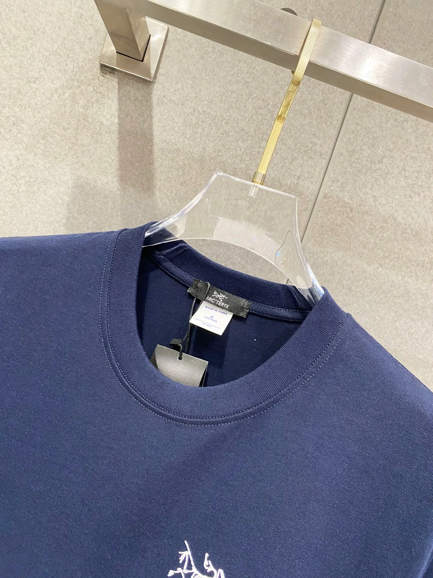 ， ，Classic logo ， Quality Original ， ， ， Premium 。 ！ :Black White，Royal Blue Sizes: S-XXL : g